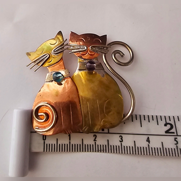 Chico's Cat Pin Brooch 2 Cats With Beaded Collar Hand Crafted Gold Silver Copper - Picture 7 of 8